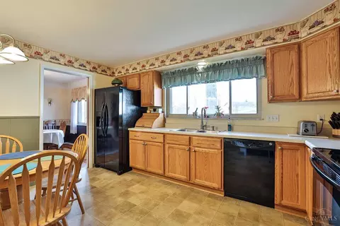 8645 Zenith, Cincinnati, OH 45231 photo 16