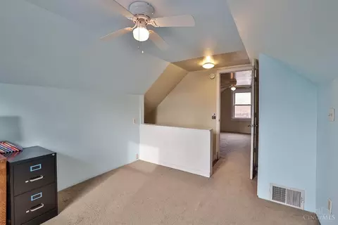 39 Damon, Greenhills, OH 45218 photo 28