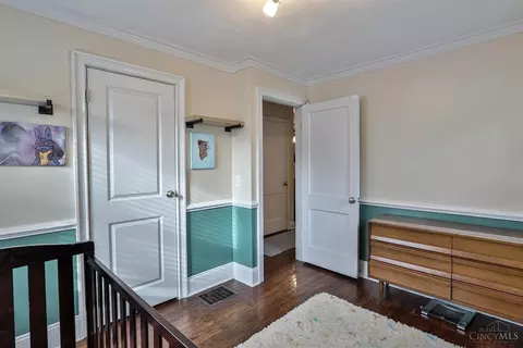 39 Damon, Greenhills, OH 45218 photo 27