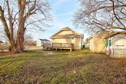 2002 John, Hamilton, OH 45011 photo 12
