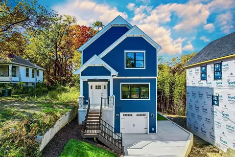 3921 Paxton, Cincinnati, OH 45209