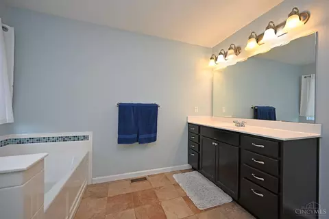 967 Apple Gate, Cincinnati, OH 45245 photo 24