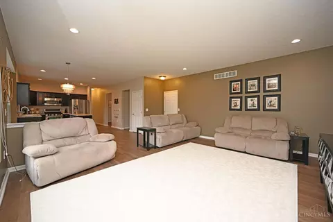 967 Apple Gate, Cincinnati, OH 45245 photo 17