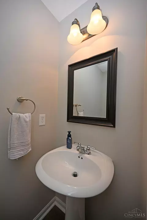 967 Apple Gate, Cincinnati, OH 45245 photo 18