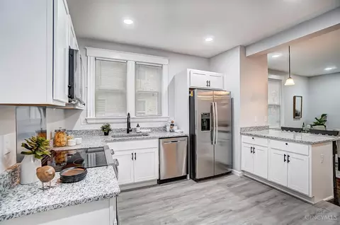 1318 Regent, Cincinnati, OH 45237 photo 9