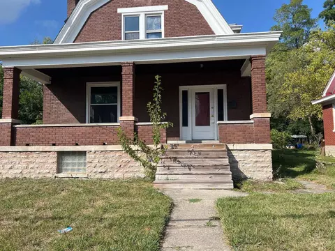 1886 Fairmount, Cincinnati, OH 45214