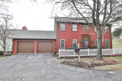 2 Old Duxbury, Fairfield, OH 45014