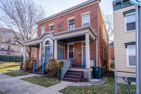 241 Donahue, Cincinnati, OH 45219