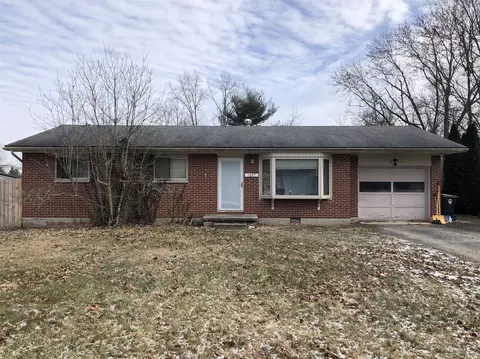 1627 Hillcrest, Wilmington, OH 45177