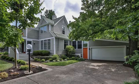 730 Brooks, Wyoming, OH 45215
