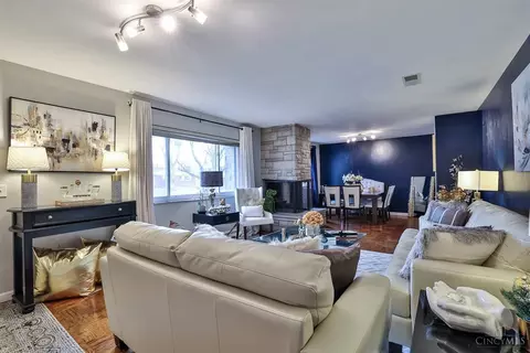 8895 Cavalier, Cincinnati, OH 45231 photo 5