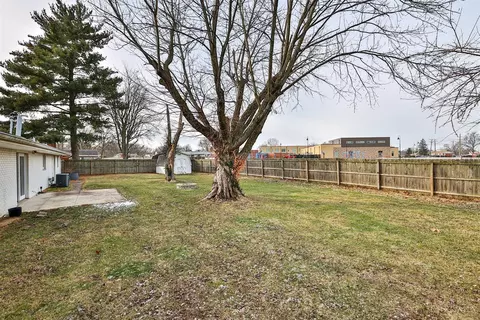 8895 Cavalier, Cincinnati, OH 45231 photo 28