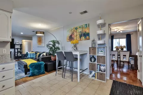 8895 Cavalier, Cincinnati, OH 45231 photo 16