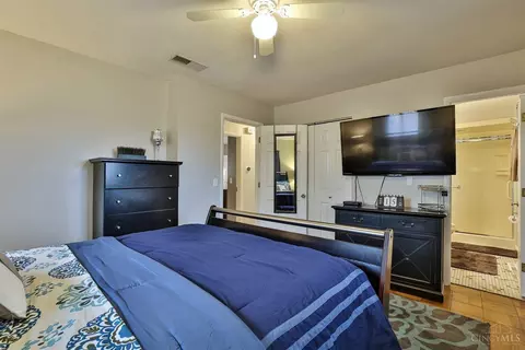 8895 Cavalier, Cincinnati, OH 45231 photo 18