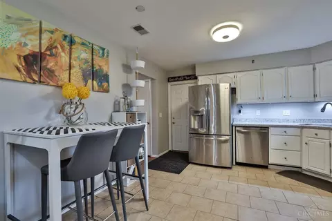 8895 Cavalier, Cincinnati, OH 45231 photo 15