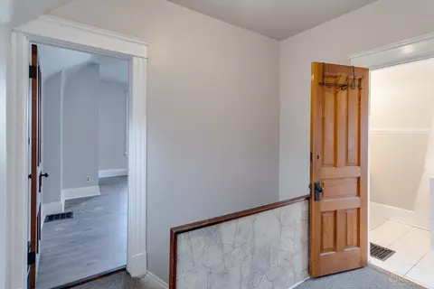 648 Probasco, Cincinnati, OH 45220 photo 18