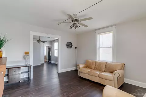 648 Probasco, Cincinnati, OH 45220 photo 4