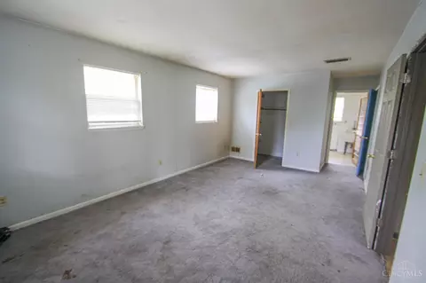 602 Clough, Cincinnati, OH 45245 photo 16