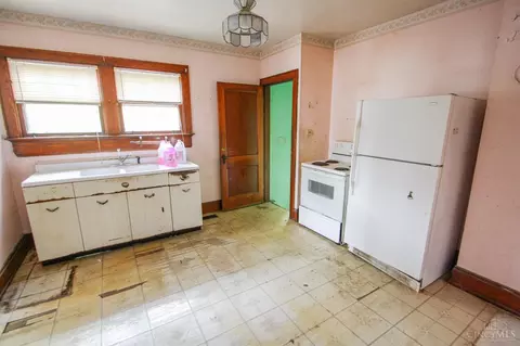 602 Clough, Cincinnati, OH 45245 photo 9
