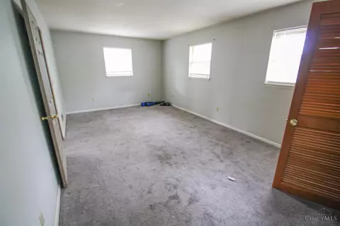 602 Clough, Cincinnati, OH 45245 photo 18