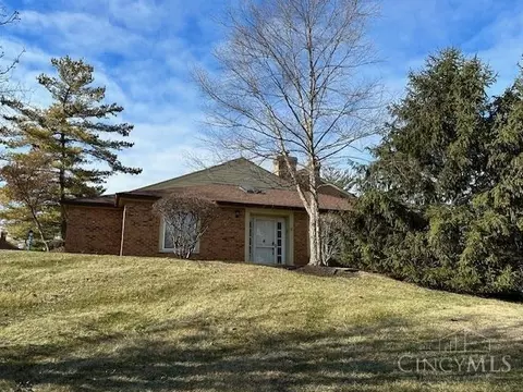 5238 Eaglesnest, Cincinnati, OH 45248