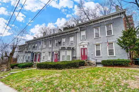 427 Collins, Cincinnati, OH 45202