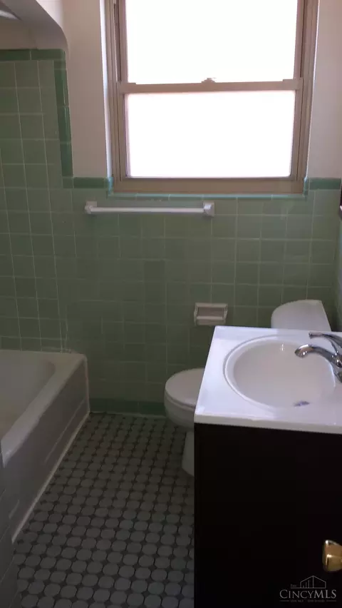 2951 Ferguson, Cincinnati, OH 45238 photo 5