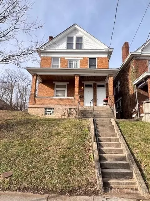921 Elberon, Cincinnati, OH 45205