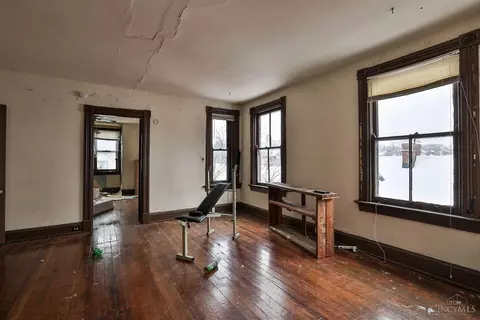 425 Ada, Cincinnati, OH 45219 photo 10
