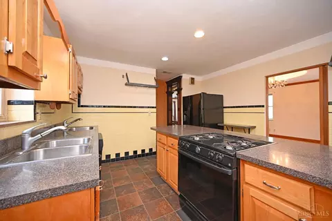 18 Baker, Cincinnati, OH 45217 photo 14