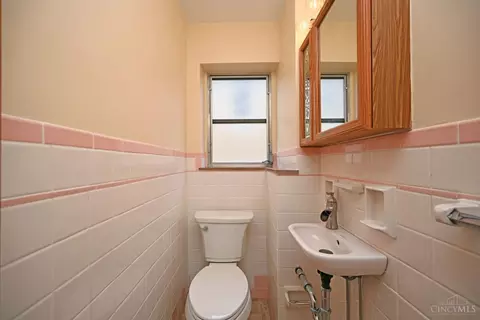 18 Baker, Cincinnati, OH 45217 photo 15