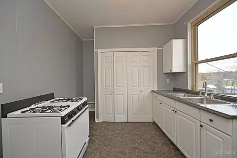18 Baker, Cincinnati, OH 45217 photo 20