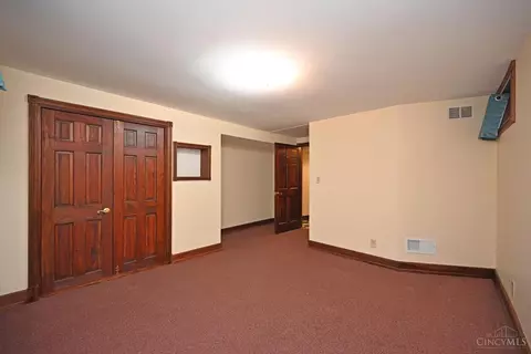 18 Baker, Cincinnati, OH 45217 photo 40