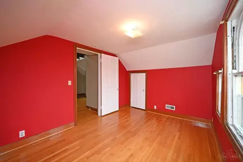 18 Baker, Cincinnati, OH 45217 photo 35