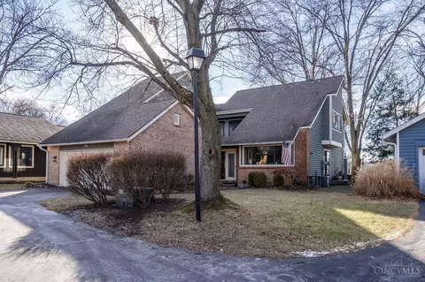 8259 Spinnaker Ln, Maineville, OH 45039 photo 4