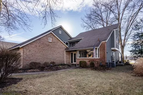 8259 Spinnaker Ln, Maineville, OH 45039