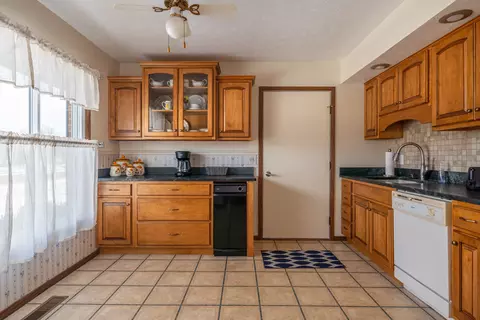 2151 Elderwood, Springfield, OH 45504 photo 9