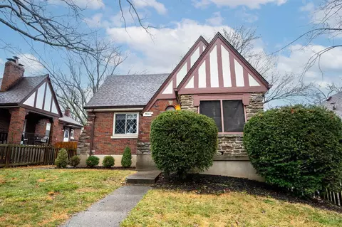 5942 Lester, Cincinnati, OH 45213