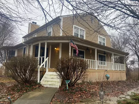 1615 Harveysburg, Clarksville, OH 45113