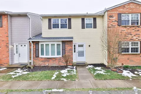 480 Maple Cir #36, Springdale, OH 45246