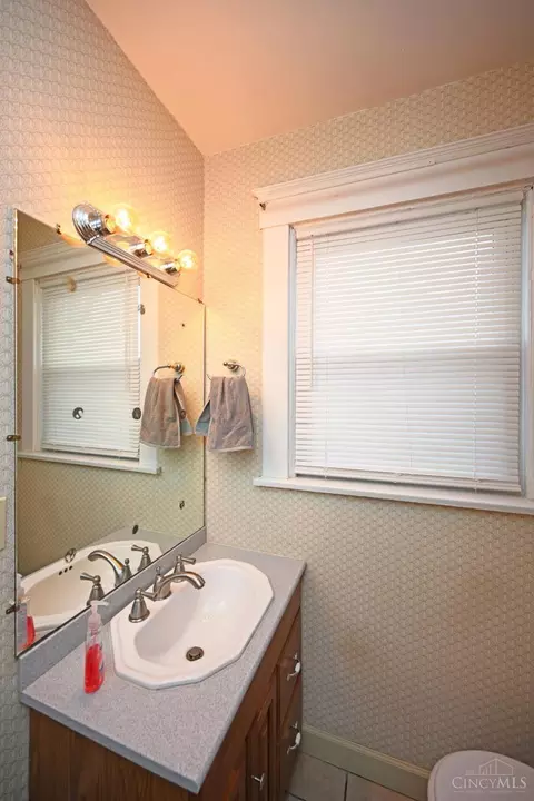 Bath - 6629 Iris, Cincinnati, OH 45213 photo 3 of 3
