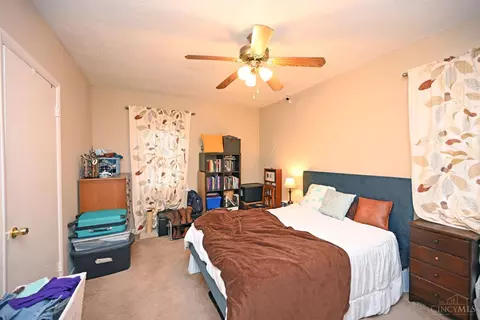 Bedroom - 6629 Iris, Cincinnati, OH 45213 photo 3 of 4