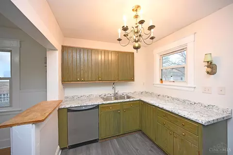 Kitchen - 6629 Iris, Cincinnati, OH 45213 photo 2 of 6