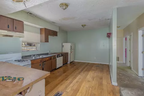 2237 Roosevelt, Cincinnati, OH 45231 photo 10