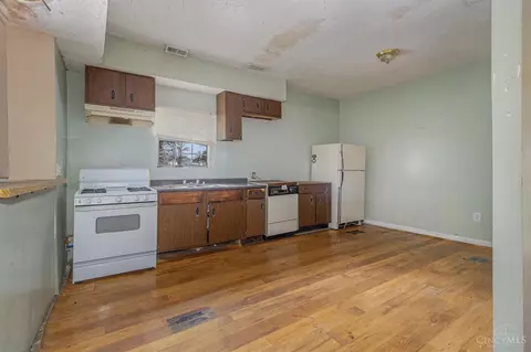 2237 Roosevelt, Cincinnati, OH 45231 photo 9