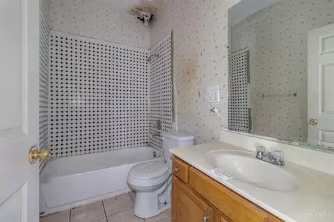 2237 Roosevelt, Cincinnati, OH 45231 photo 13