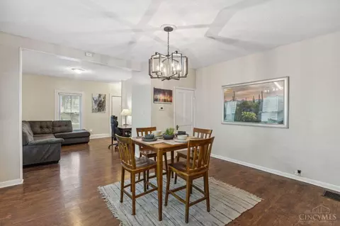 Dining - 518 Sixty Third, Cincinnati, OH 45216 photo 3 of 4