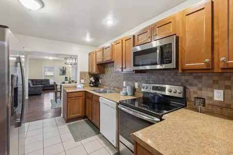 Kitchen - 518 Sixty Third, Cincinnati, OH 45216 photo 2 of 4
