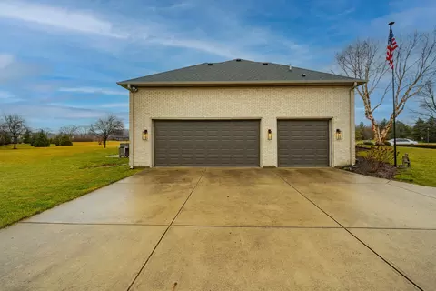 420 Roscommon, Springfield, OH 45503 photo 44