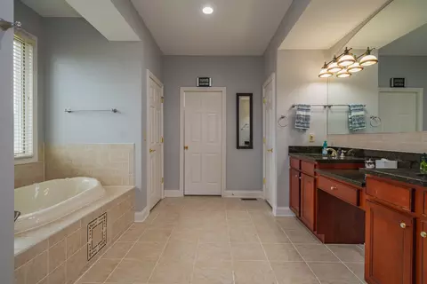 420 Roscommon, Springfield, OH 45503 photo 23